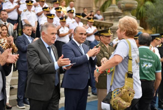 Homenaje a los ex combatientes de Malvinas y familiares de caídos en la guerra.