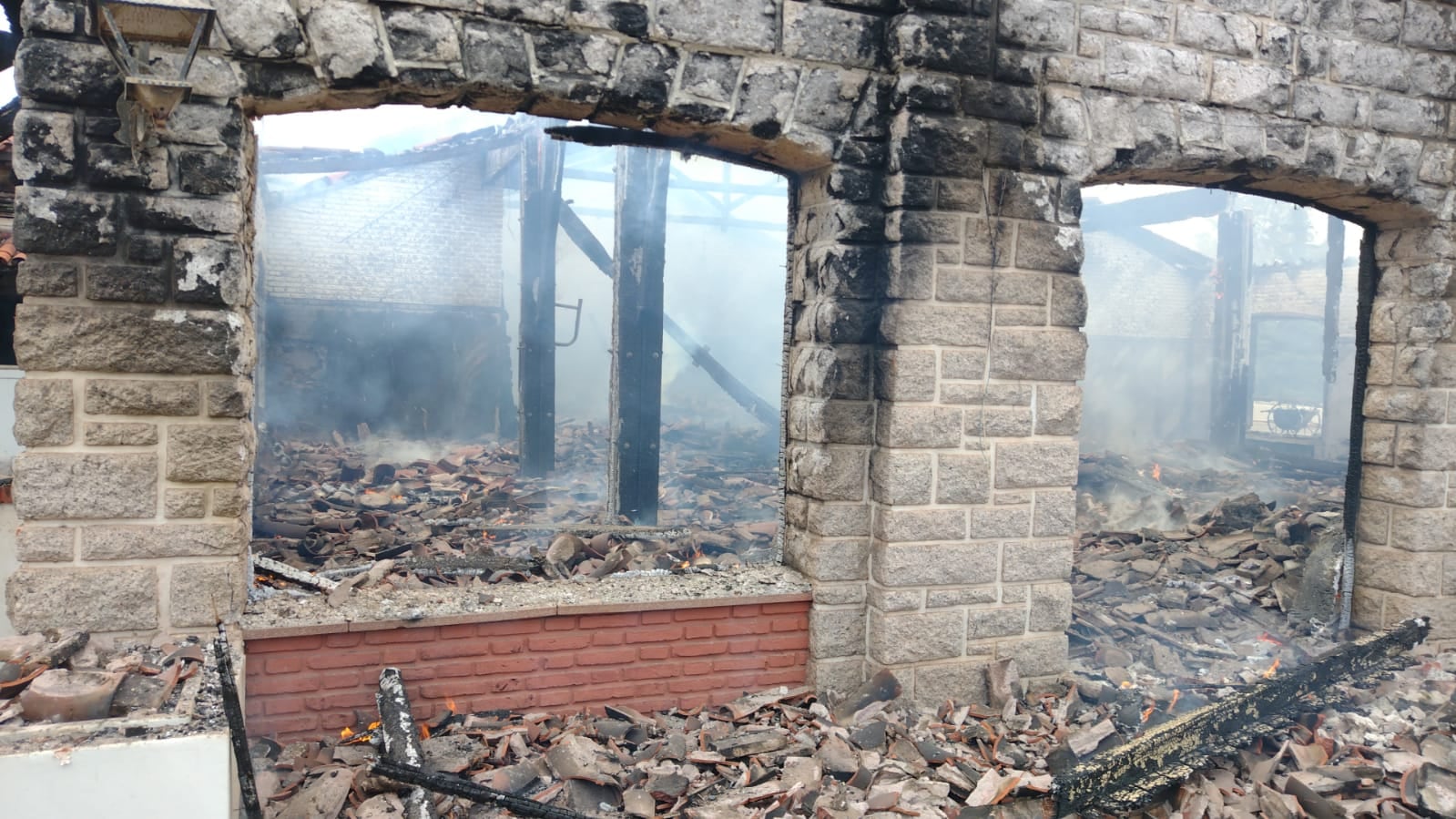 Embalse. El incendio del hotel comenzó en el área de la cocina. (Bomberos)