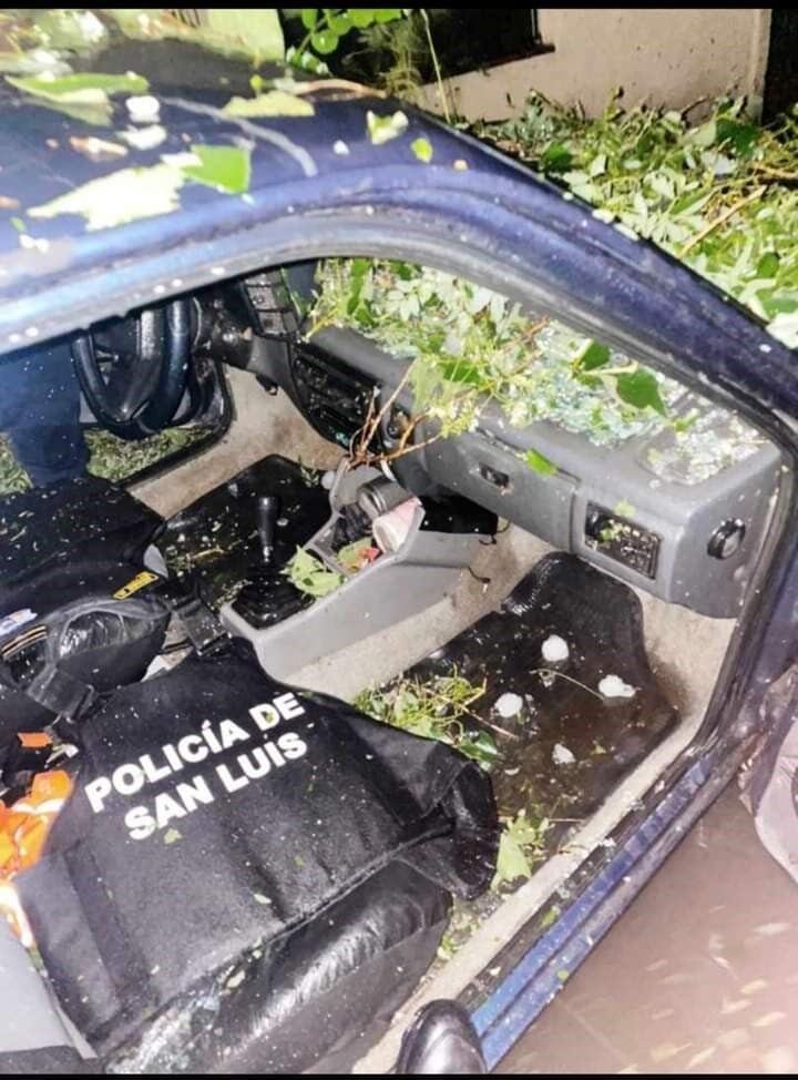 Granizo del tamaño de pelotas de tenis en Villa Mercedes, San Luis: varios heridos y autos destrozados.