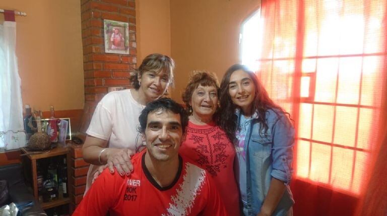 Hortencia junto a su familia