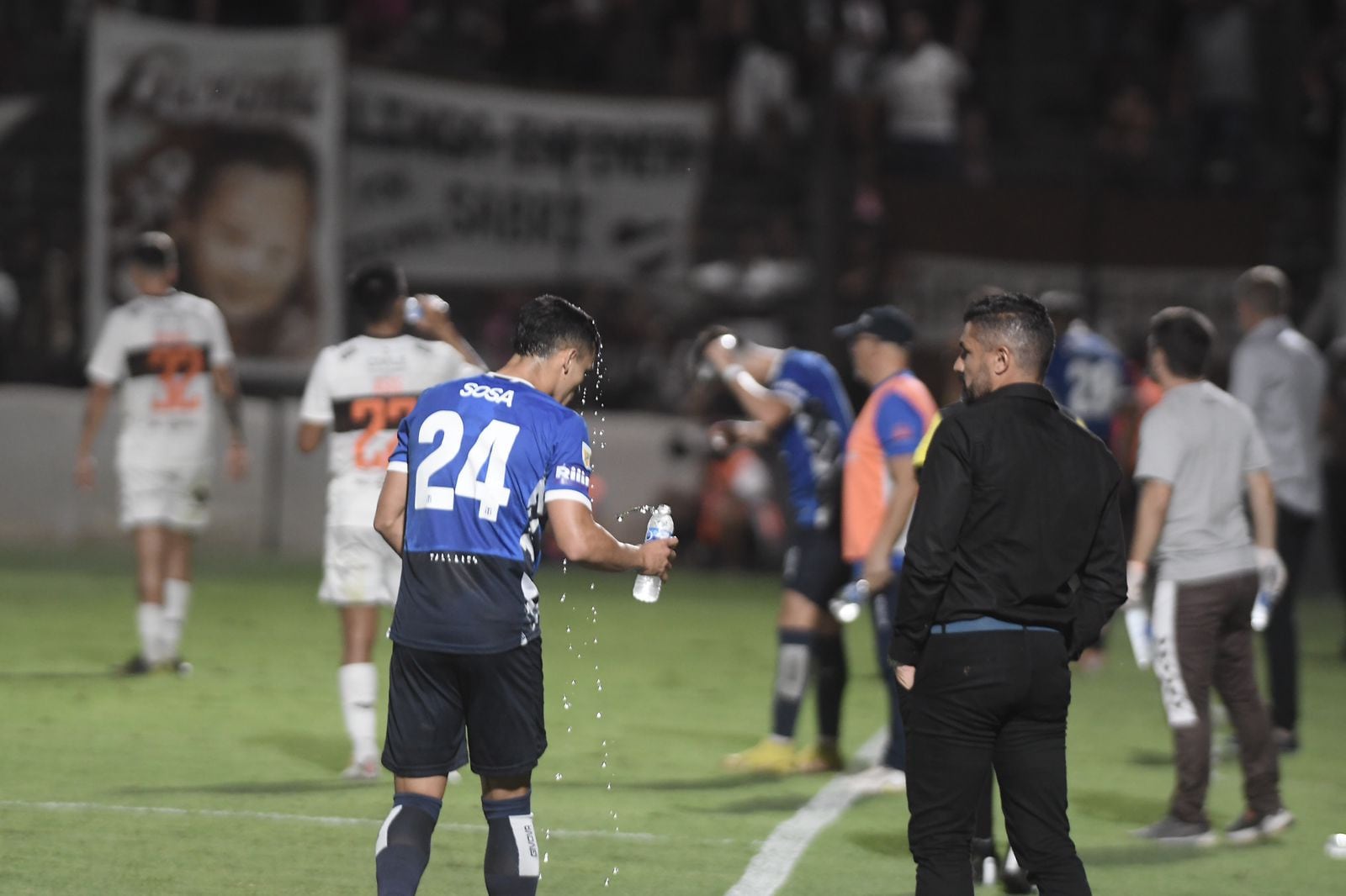 Talleres en su partido ante Platense, por la quinta fecha de la Liga Profesional 2023. (Federico López Claro / La Voz).