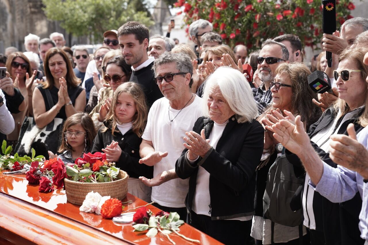 Emotivo último adiós de César Mascetti (Gentileza Clarín)