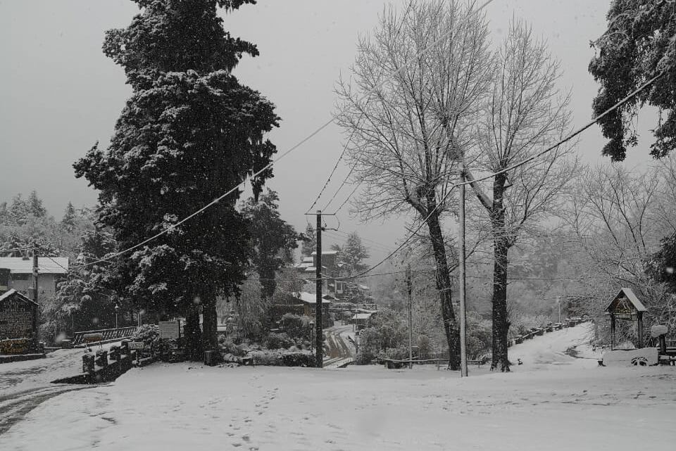 El frío polar continuará y no se descartan nuevas nevadas. (Gentileza Janina Quinteros).