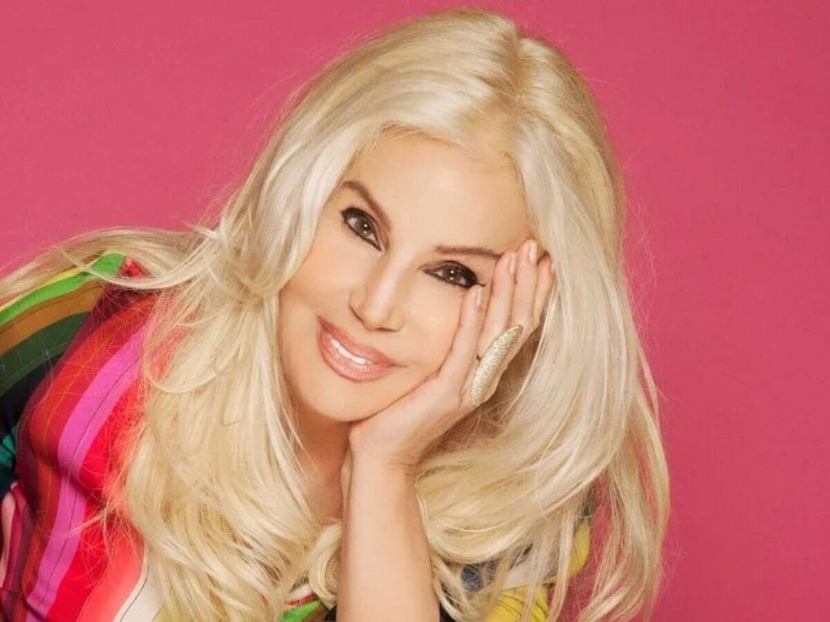 Susana Giménez celebra su cumpleaños 77 con una producción de fotos en vestido de baño