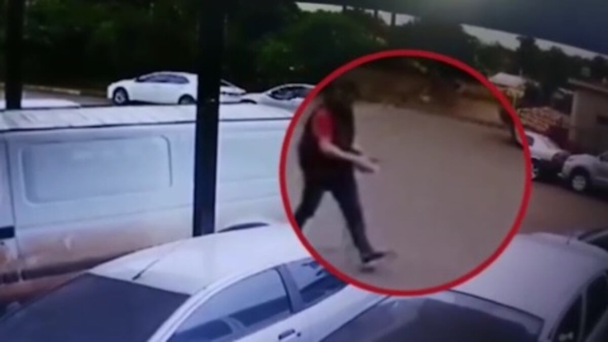 Puerto Iguazú: sustrajo dólares y reales de un automóvil y fue detenido
