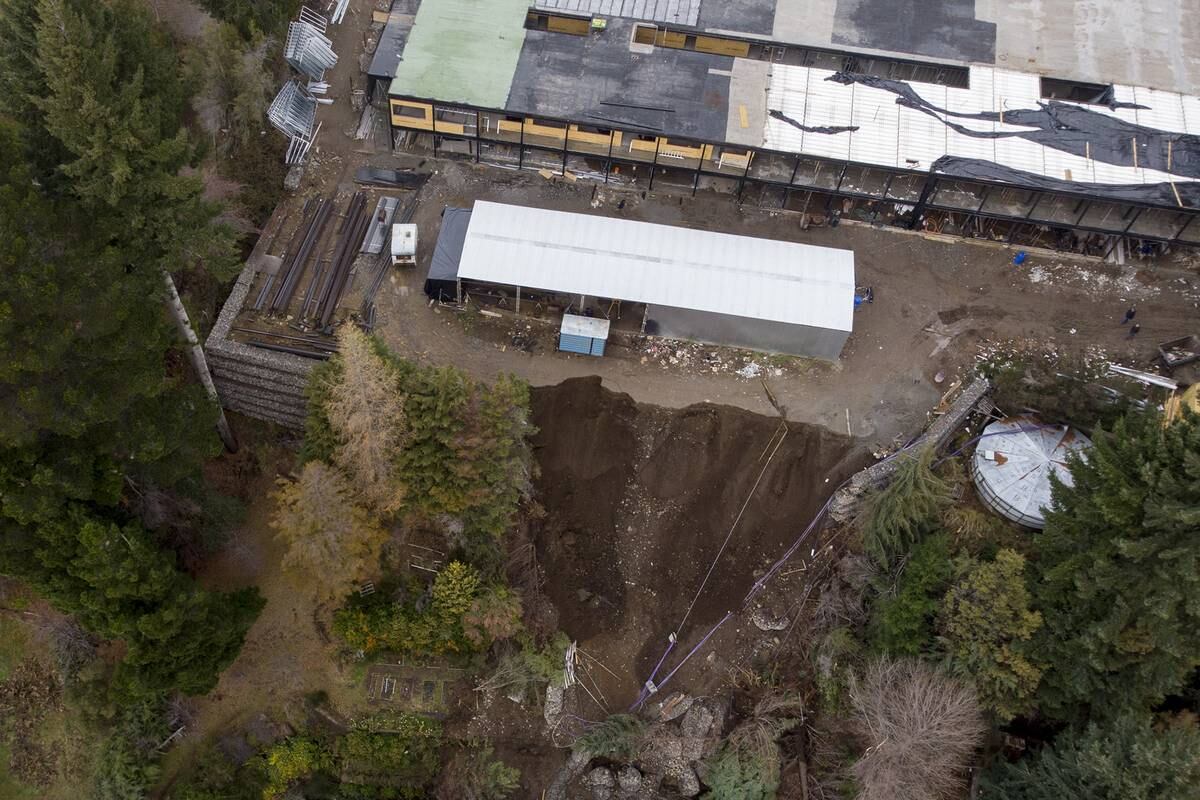 El terreno que se desmoronó y causó el alud en Bariloche era parte de una obra no autorizada.