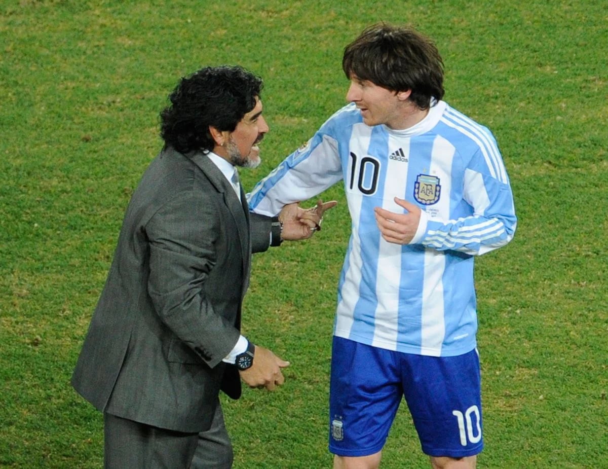 Diego Maradona y Lionel Messi.