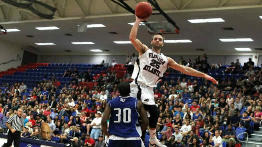 El cordobés Pablo Bertone, uno de los cuatro argentinos en la NCAA,  juega en Florida Atlantic