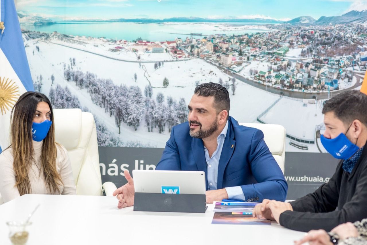 El intendente Walter Vuoto junto con el secretario de Turismo, David Ferreyra, mantuvieron un encuentro con Yanina Martínez, secretaria de Promoción Turística de la Nación