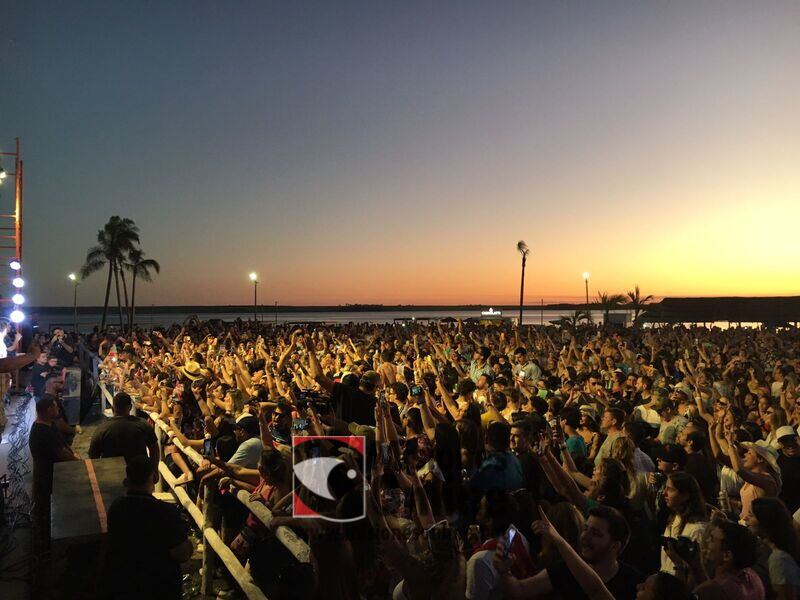 Los Totora pusieron a bailar a un gran público en Puerto Mbiguá