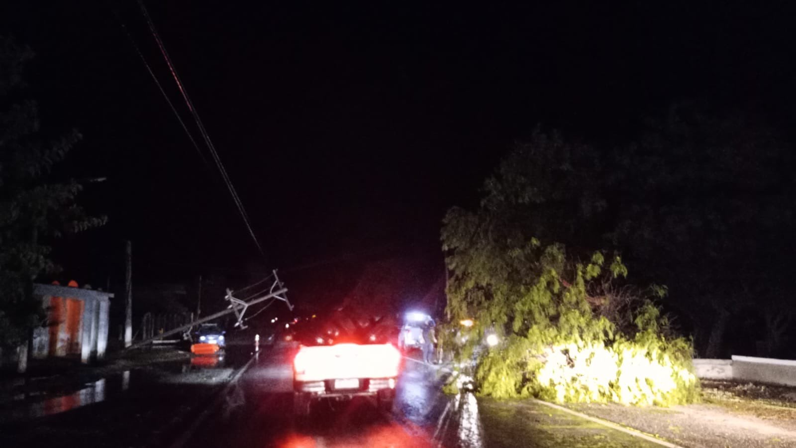 La fuerte tormenta causó destrozos en el interior de Córdoba.