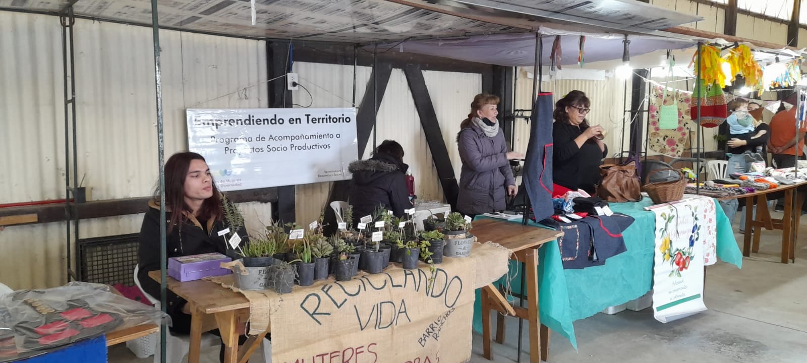 El Programa Emprendiendo en Territorio estuvo presente en una Feria de Mercado Bonaerense