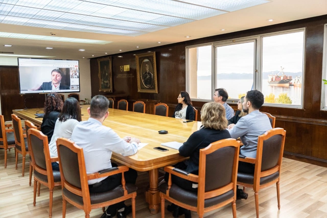 Presentaron en Tierra del Fuego el programa de “Educación Financiera en el Aula”