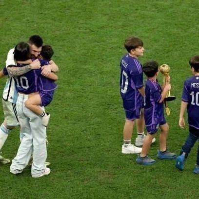 Lionel Messi y la alegría de su familia con Argentina campeona del Mundo.