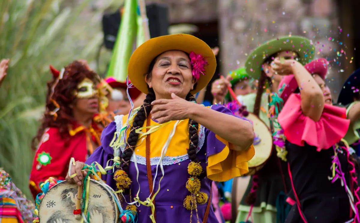 En Jujuy el Carnaval es un llamado a sumarse a una celebración que no conoce de tiempos ni fronteras y que impregna de magia, cultura y tradición, el alma de quienes visitan esta tierra.