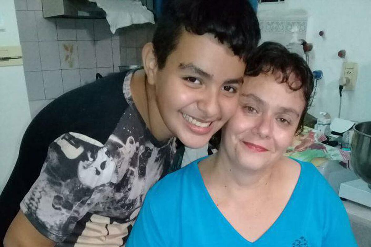 Madre e hijo son intensamente buscados en Córdoba