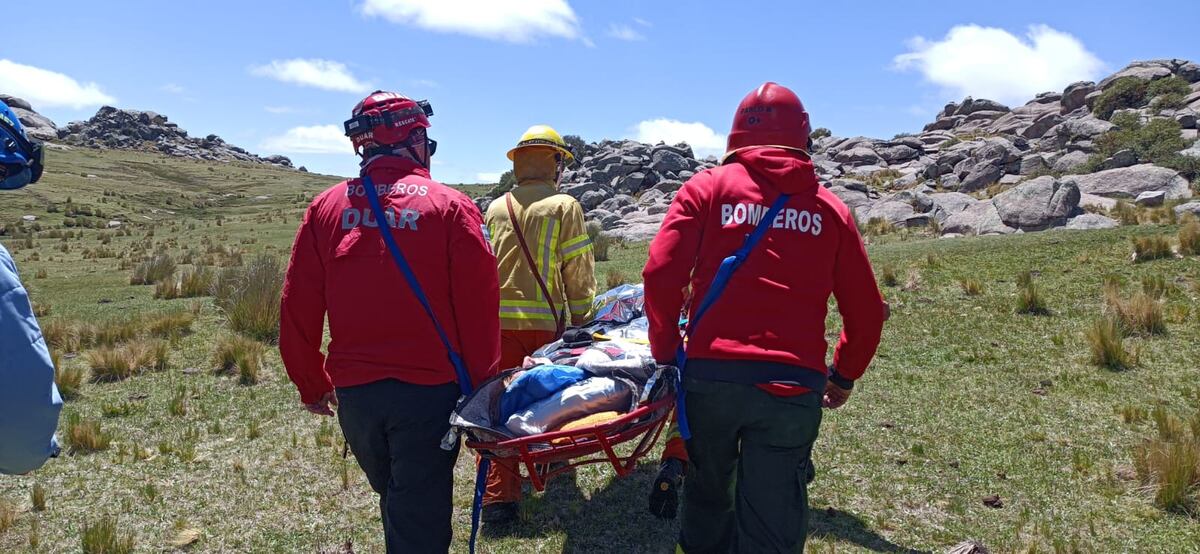 Nuevo rescate en el cerro Champaquí: un adolescente sufrió un golpe y tuvo que intervenir el Duar