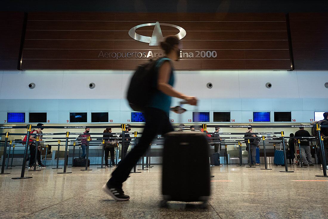 La frecuencia de vuelos de cabotaje es baja para la gran cantidad de personas que precisan viajar