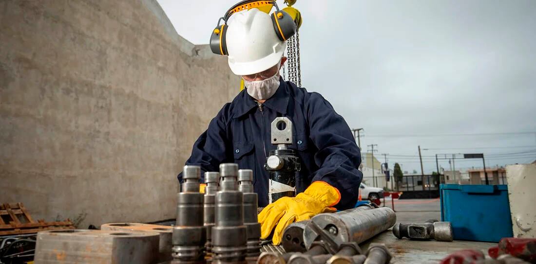 La actividad de la industria PyME de Argentina cayó 9,9 % interanual en febrero.