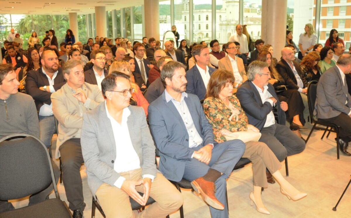 Legisladores provinciales, intendentes, concejales y empresarios del sector asistieron a la jornada de apertura en Jujuy del primer encuentro del año de la Red Federal de Turismo.