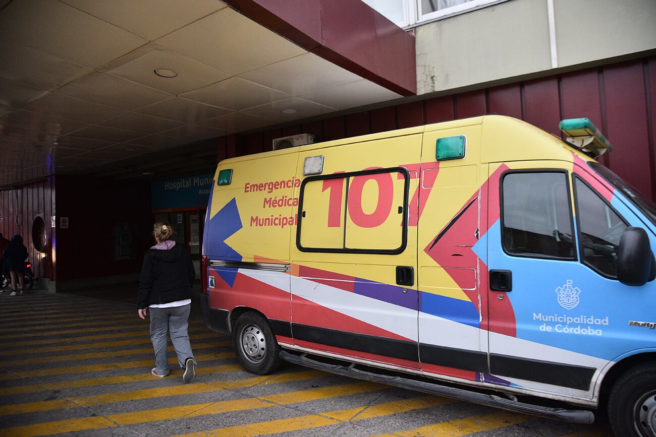 El hombre fue derivado al Hospital de Urgencias, donde confirmaron su fatal desenlace.