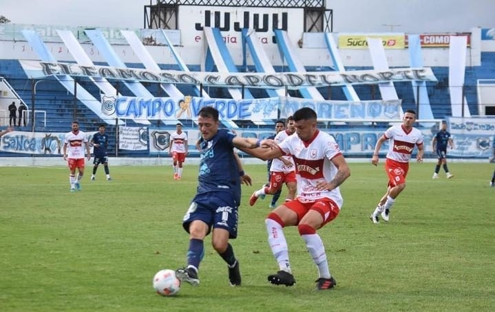 El "Lobo" jujeño fue superior este domingo con un juego más ordenado y así derrotó a Deportivo Morón.