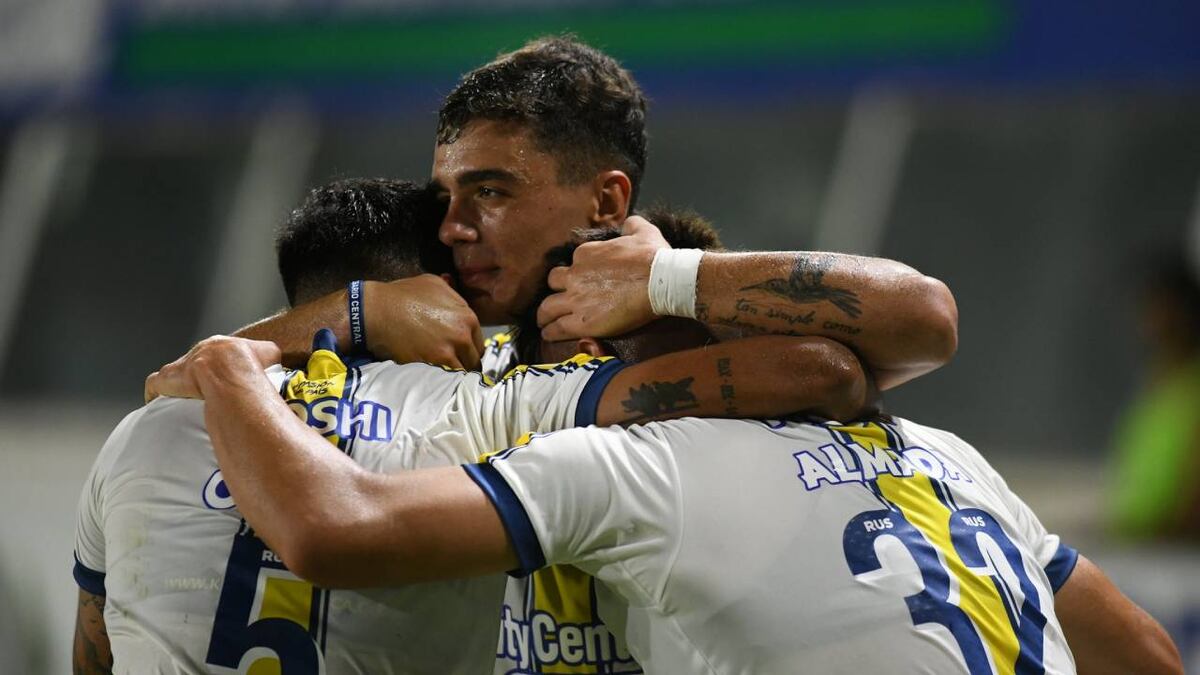 Rosario Central superó 1 a 0 a Central Córdoba en Santiago del Estero