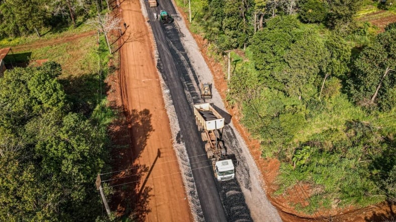 Continúan ejecutando obras en Eldorado.