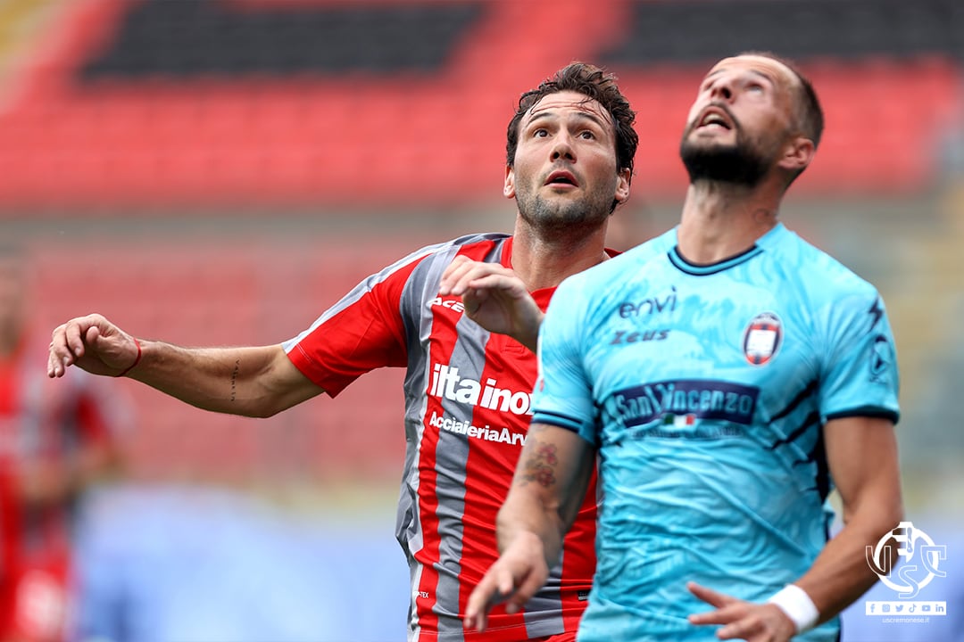 Franco Vázquez brilló en el triunfo de Cremonese sobre Crotone para avanzar en la Copa Italia. (Prensa Cremonese)