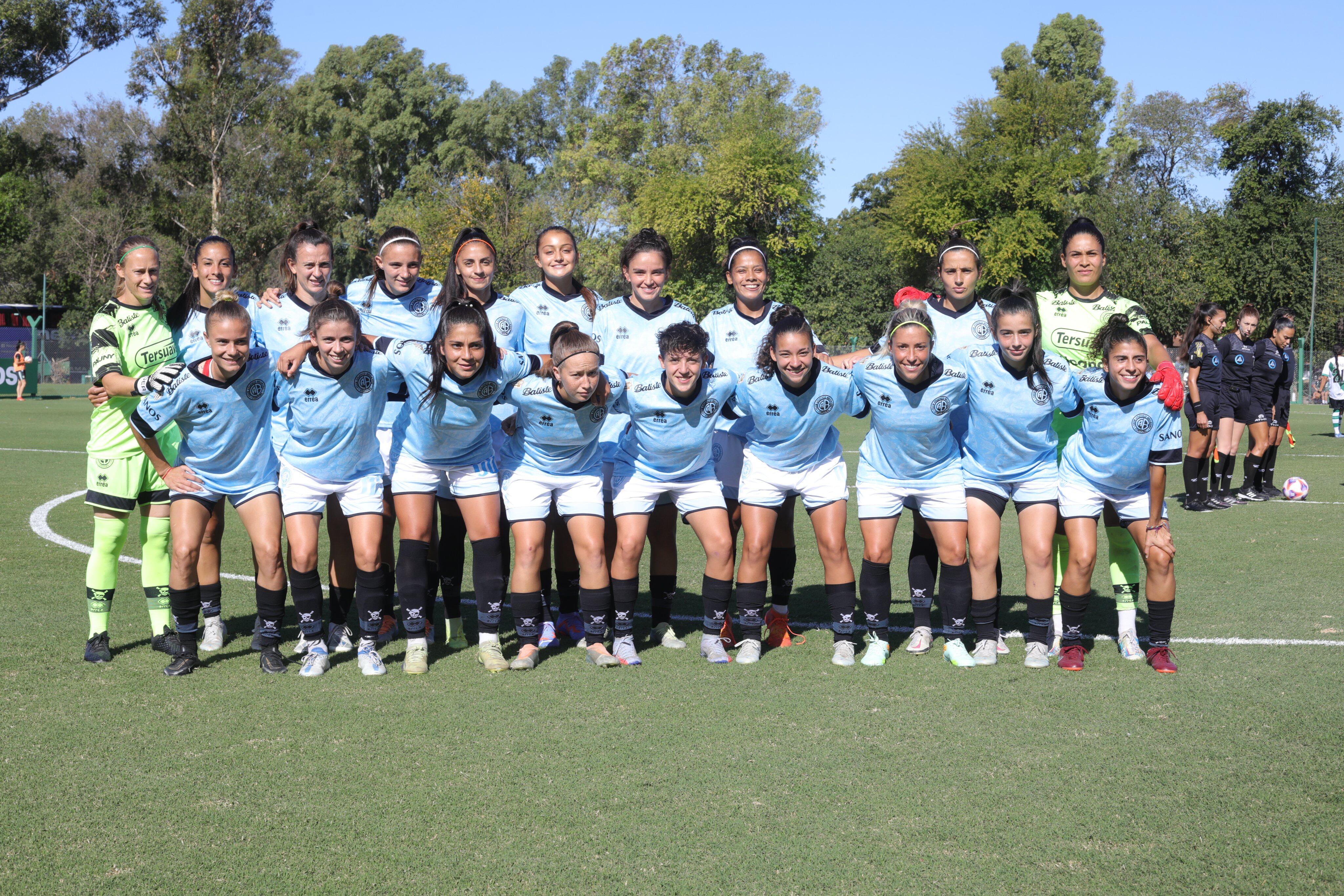 El femenino de Belgrano en su visita a Banfield este viernes. (Prensa Belgrano)