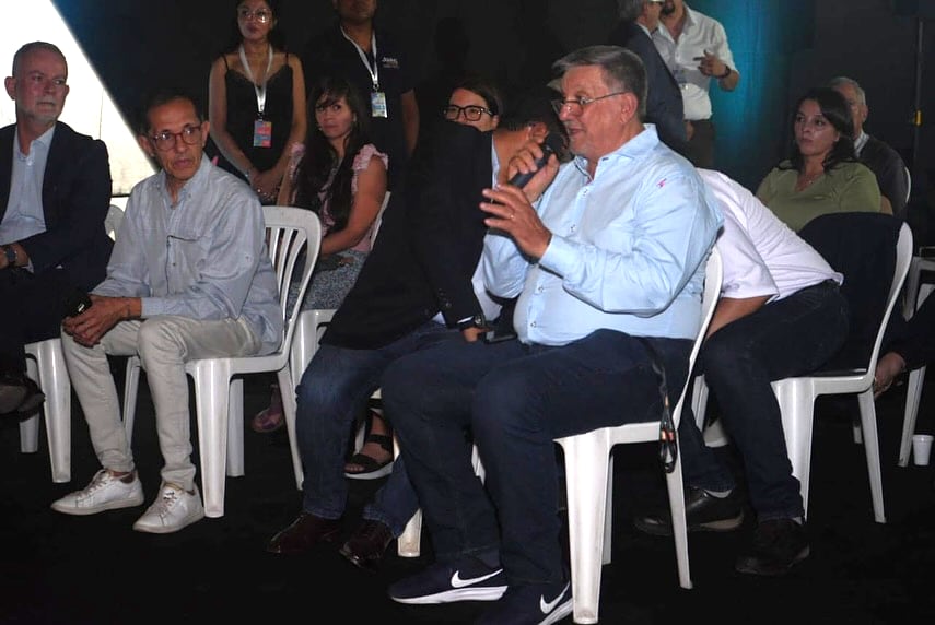 El presidente de la Cámara de Comercio Exterior de Jujuy, Jorge Gurrieri, durante una intervención en el panel sobre el Corredor Bioceánico realizado este domingo en la Expojuy.