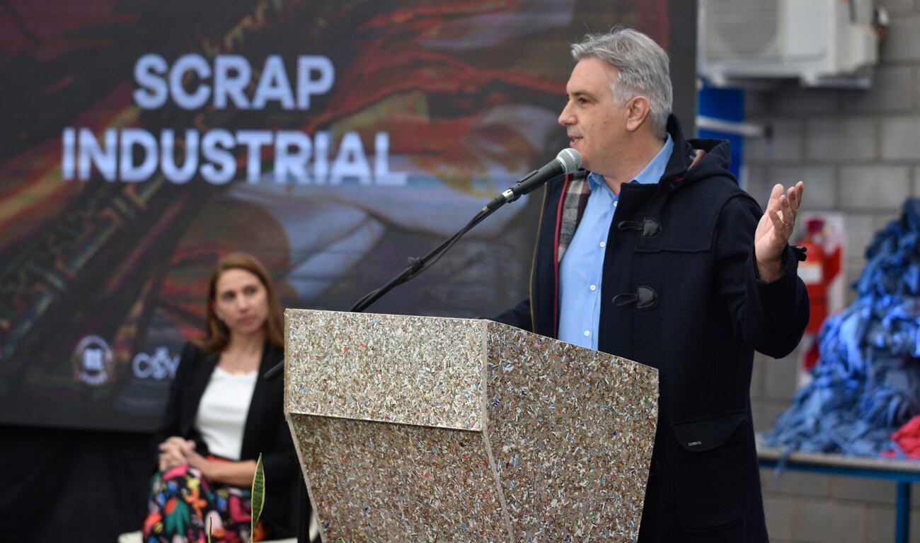 Inauguración de un Centro Verde COYS especializado en telas. (Ramiro Pereyra / La Voz)