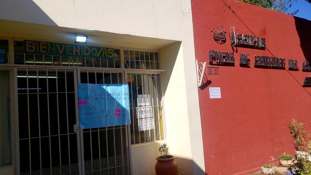 Una escuela de Córdoba, azotada por la delincuencia: padres sospechan que se trate de un mismo ladrón