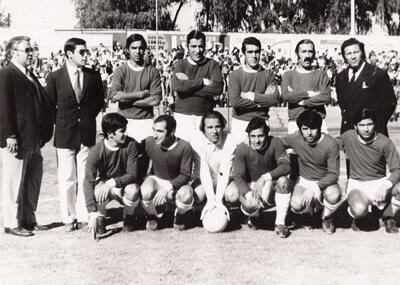 Luján SC 1970: Tito Ortíz (DT), Ojeda (PF), Carrasco, Borreira, Noninno, Lahoz, Pacheco (Masajista). Cuclillas: Falcioni, Tercilla, Mac Cormick, Guzmán, Movardez y Rodríguez.