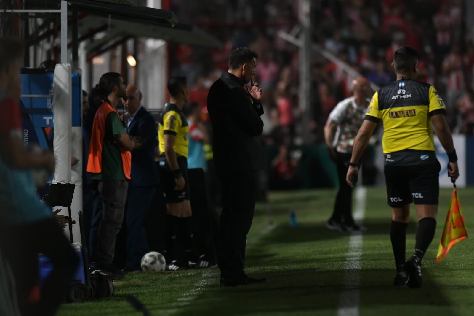 Instituto enfrentó a Vélez por la Copa de la Liga Profesional 2023 en el Monumental de Alta Córdoba. (Facundo Luque / La Voz)