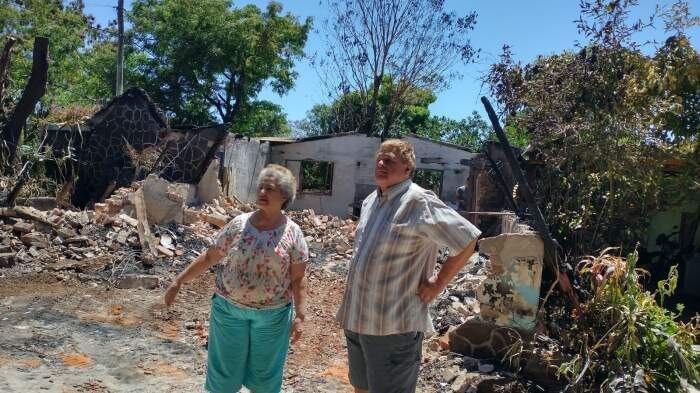 Garupá: incendio consumió una casa pero la imagen de la Virgen de Itatí quedó intacta.