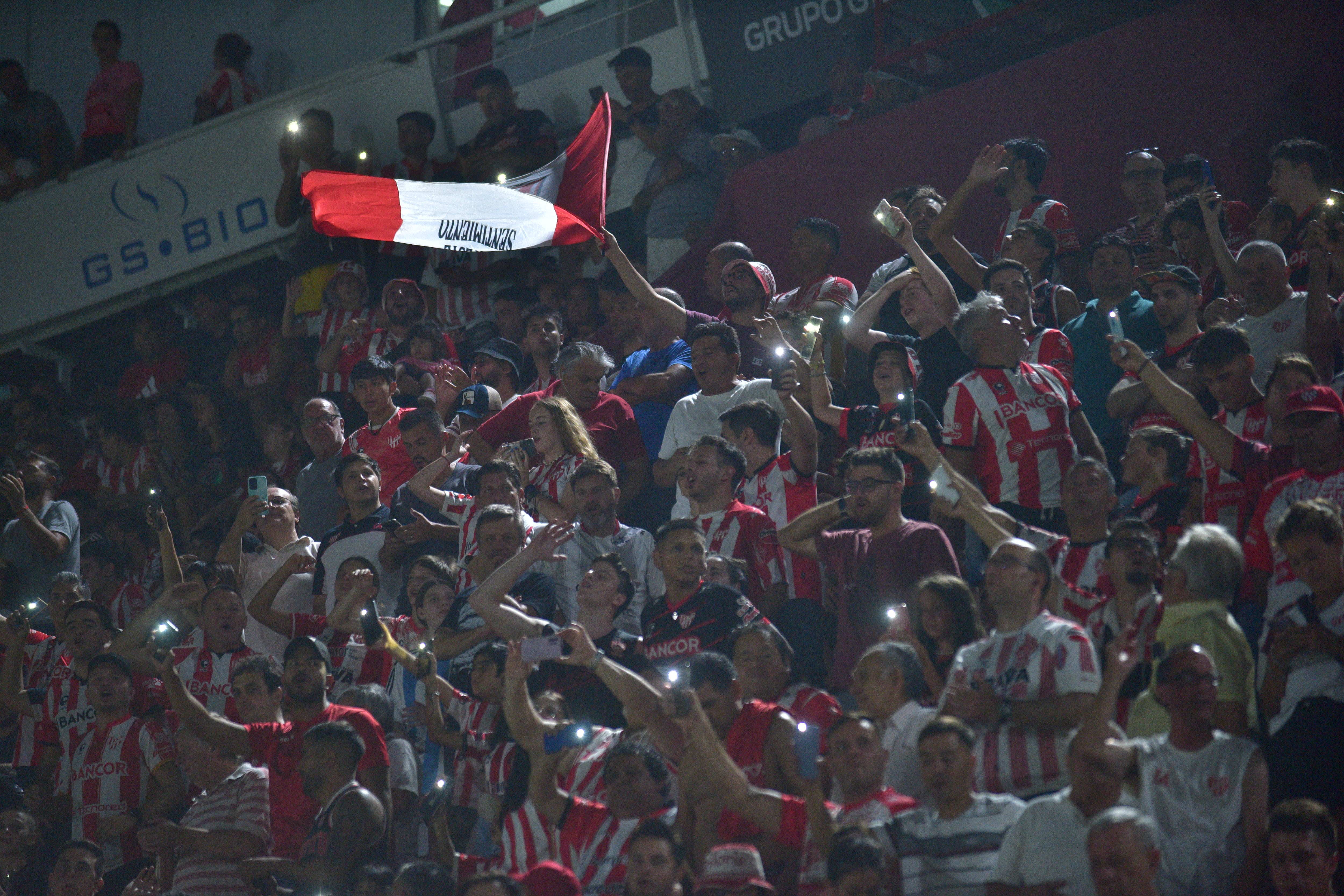 Los hinchas de Instituto tendrán que seguir esperando para ver a su equipo ganar en Alta Córdoba. (Ramiro Pereyra/La Voz)