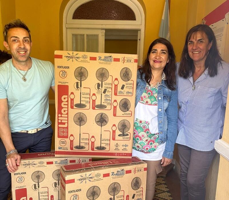 El Consejo Escolar entregó ventiladores a las escuelas 7, 14 y 18