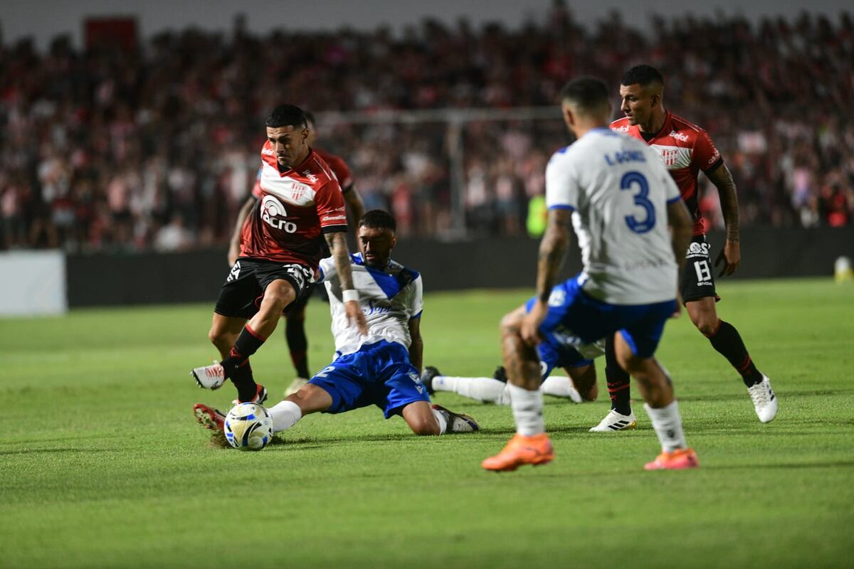 Instituto perdió ante Vélez, en Alta Córdoba, en su debut en el Torneo Apertura 2026