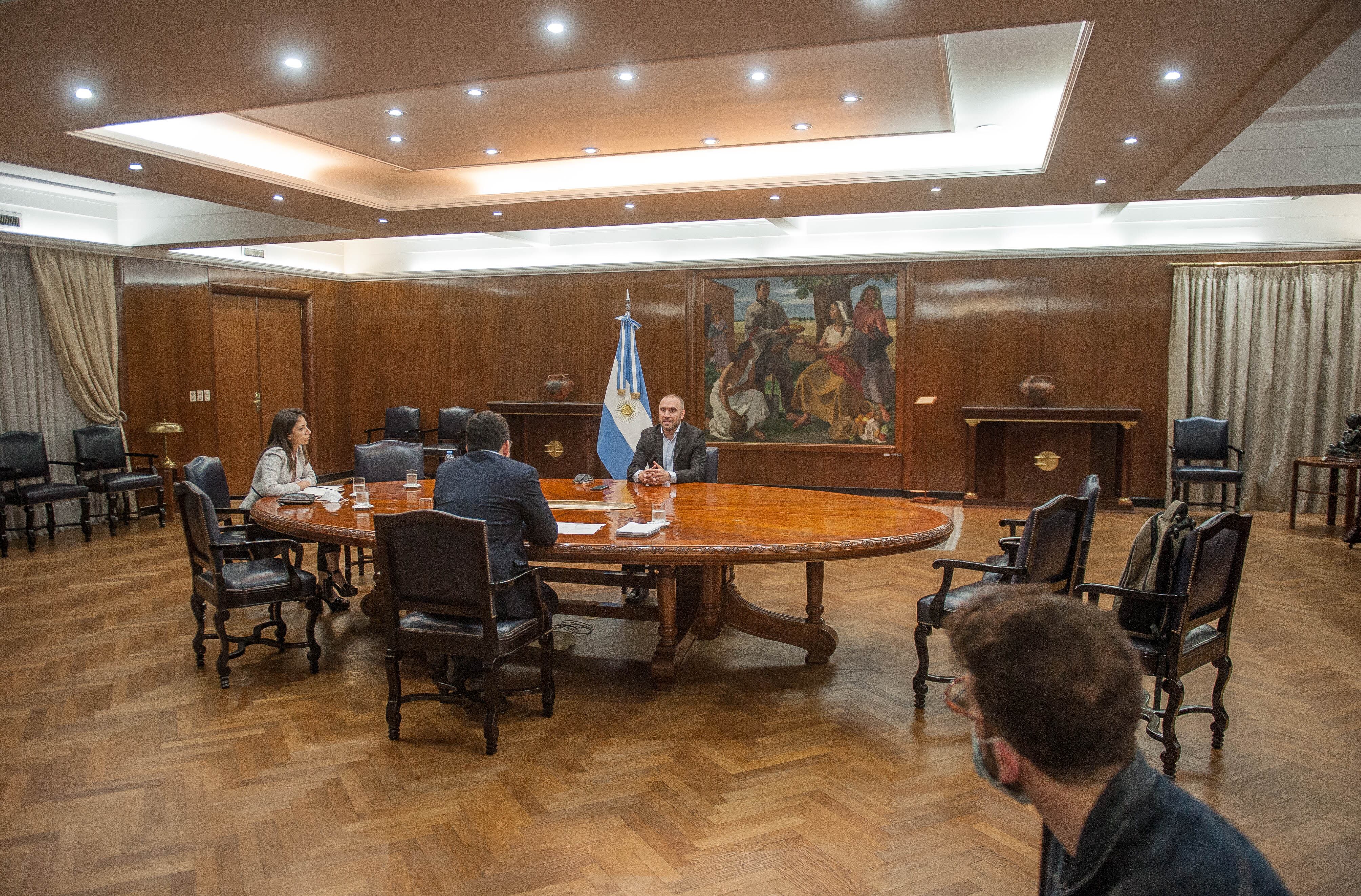 Martín Guzmán ministro de Economía de Argentina durante la entrevista. (Federico Lopez Claro)