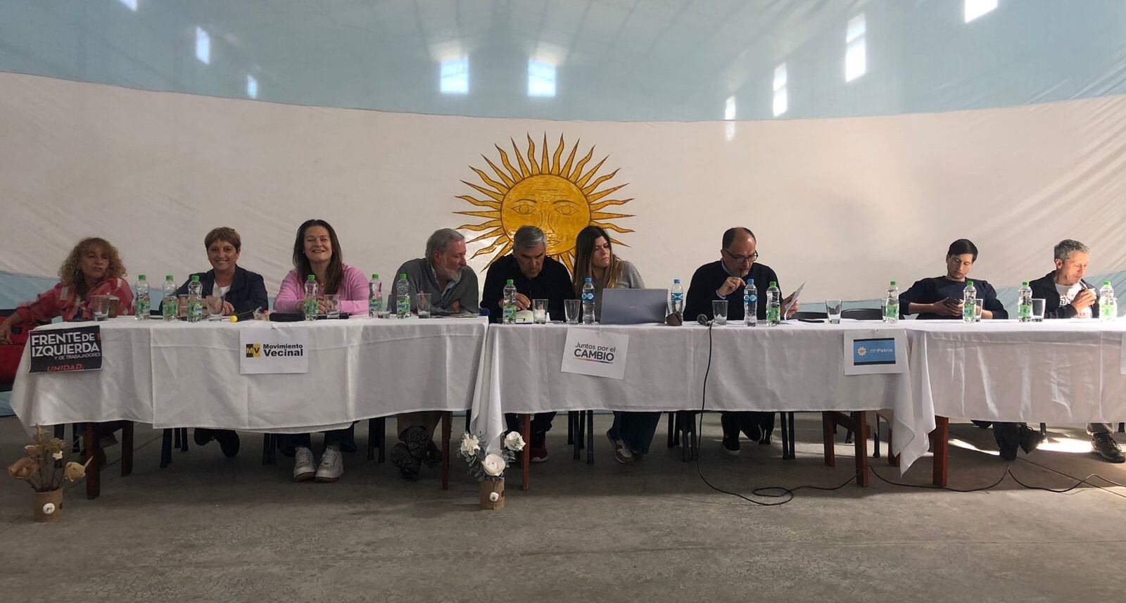 Debate de candidatos a intendente en las localidades