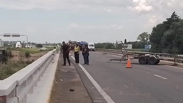 El tránsito permanecía cortado y había desvíos