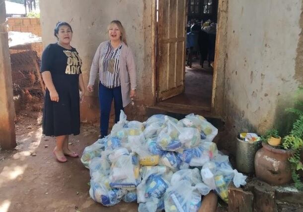 Hicieron entrega de alimentos a varios merenderos de Puerto Iguazú.