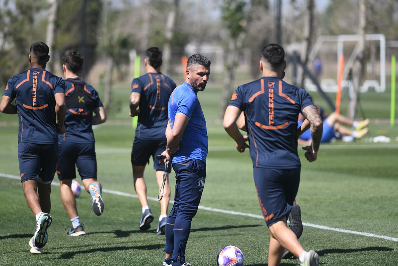 Entrenamiento de Talleres en el Predio Nuccetelli previo al partido con Boca por la copa Argentina ( Ramiro  Pereyra /La Voz) 