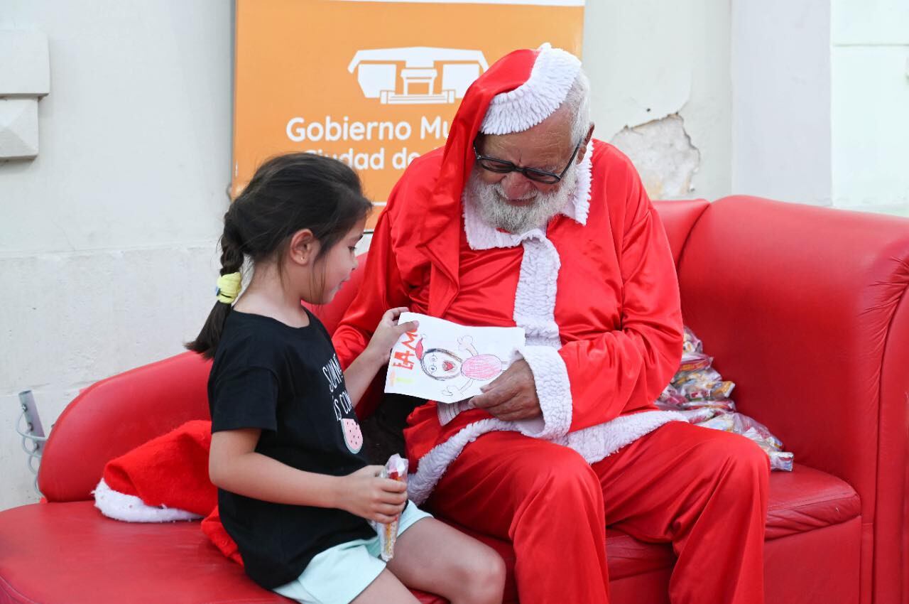 Papá Noel en el Museo José Mercado Arroyito