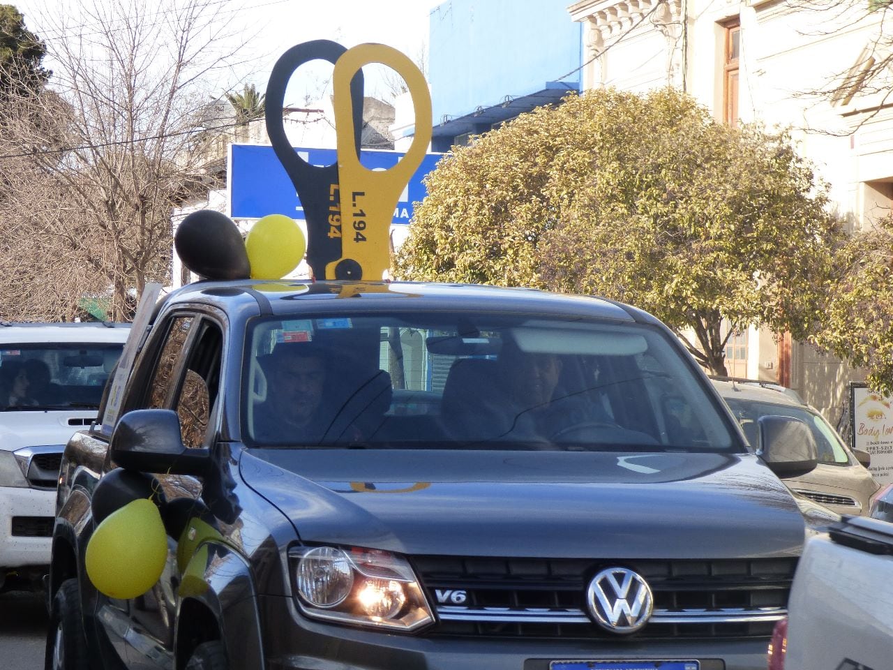 Caravana de Werner Nickel por el centro de la ciudad