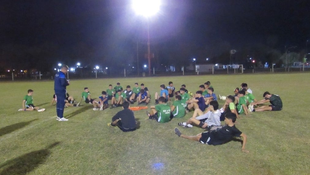 Talleres visitó las inferiores del Cultural Arroyito