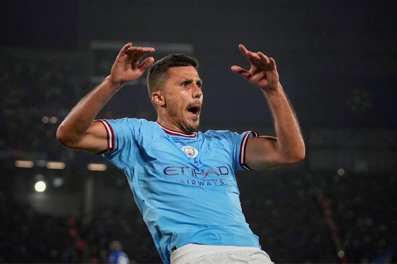 Rodri apareció en escena y puso el 1-0 para el Manchester City ante Inter, por la final de la Champions League en Turquía. (AP)