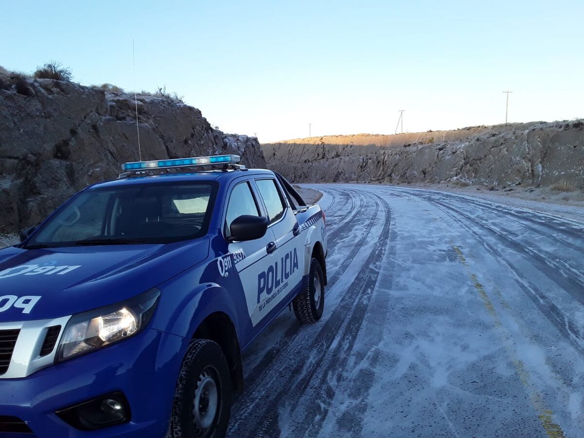 Nieve en Córdoba: habilitaron el camino de las Altas Cumbres