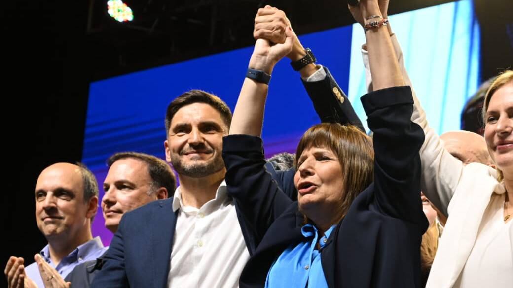 Maximiliano Pullaro y Patricia Bullrich celebraron el triunfo de Unidos para Cambiar Santa Fe.